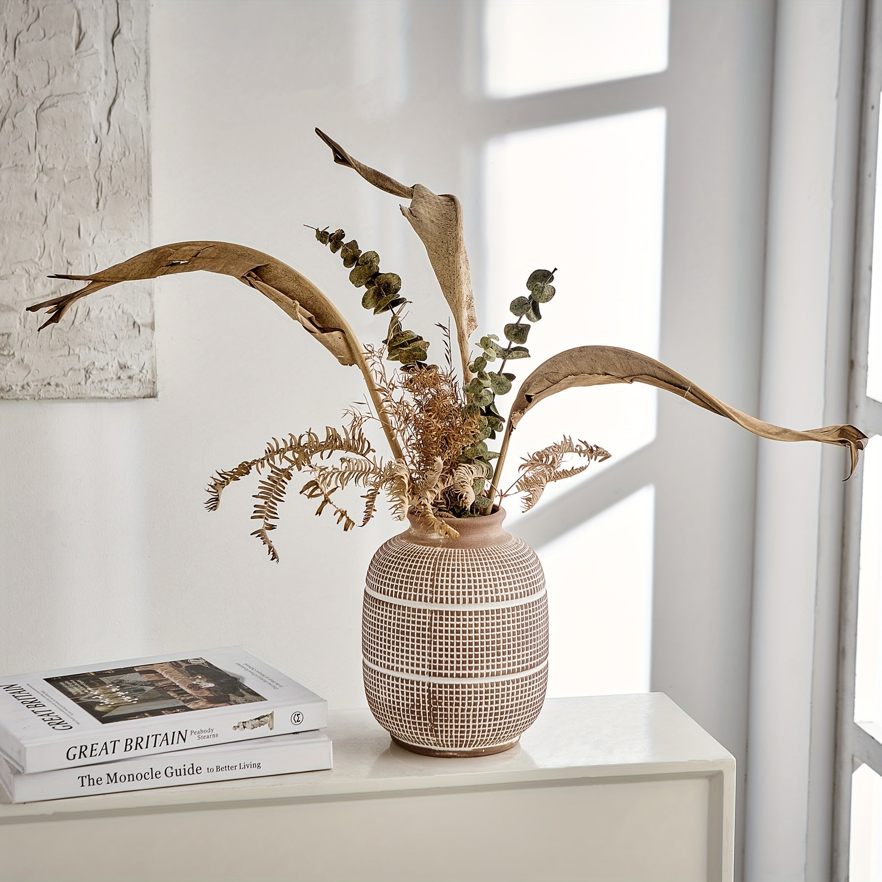 Rustic Geometric Vase - Natural Atmosphere for Your Interior