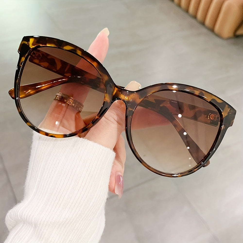Luxe Cat-Eye Sunglasses for Women – Oversized and Stylish for Sunny Days