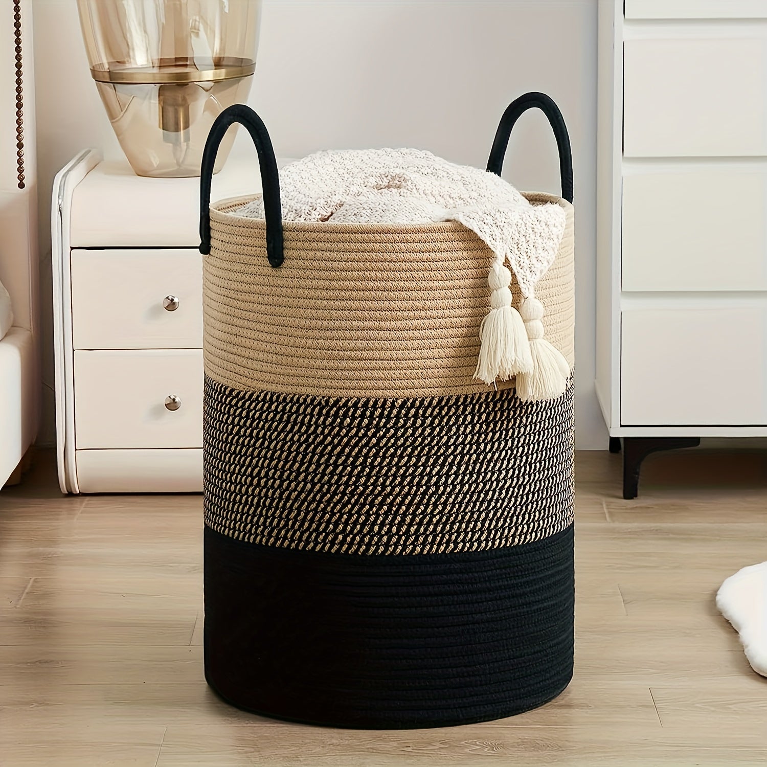 Stylish Two-Tone Laundry Basket - Space for More, Convenient and Durable