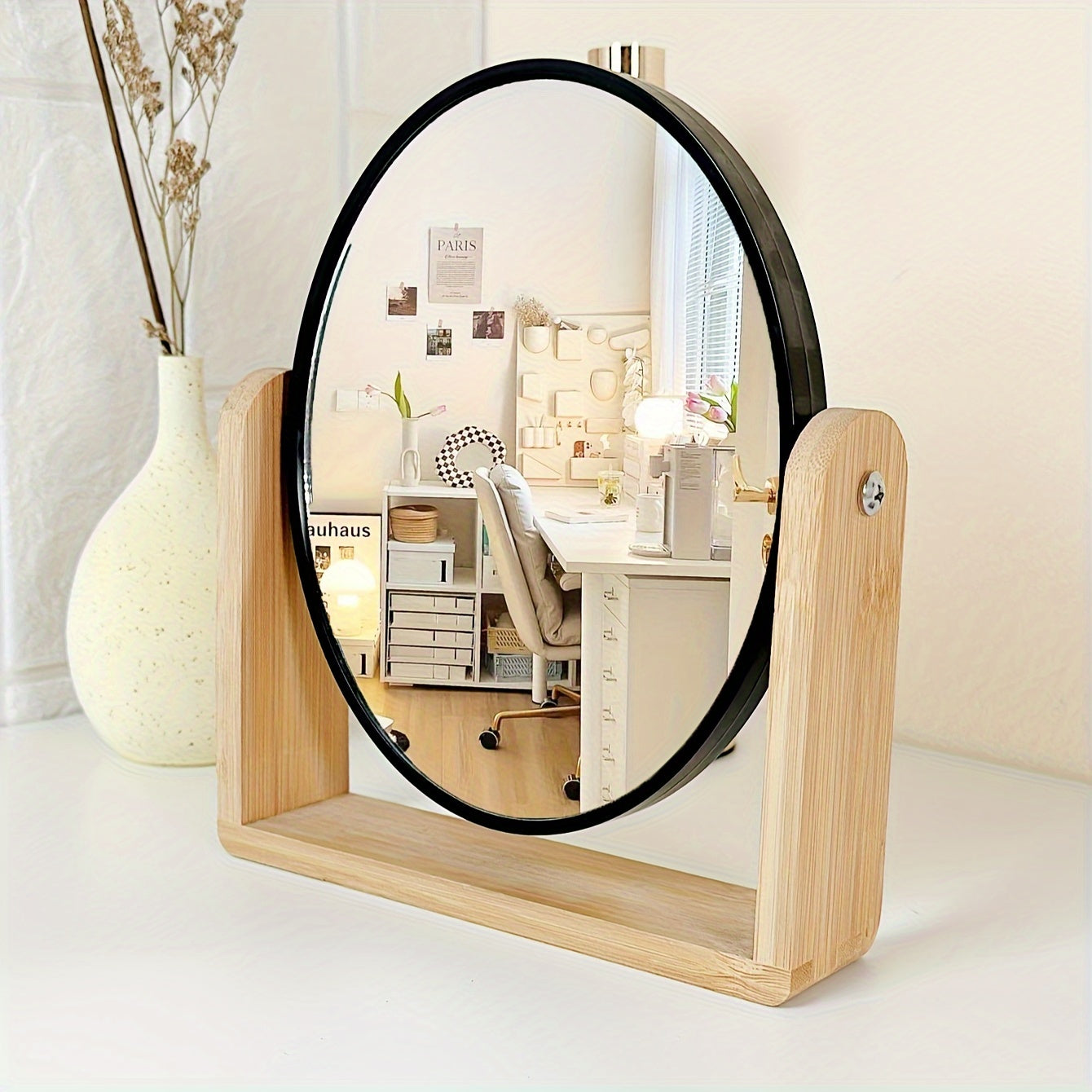 Stylish Double-Sided Make-Up Mirror – Practical and Atmospheric
