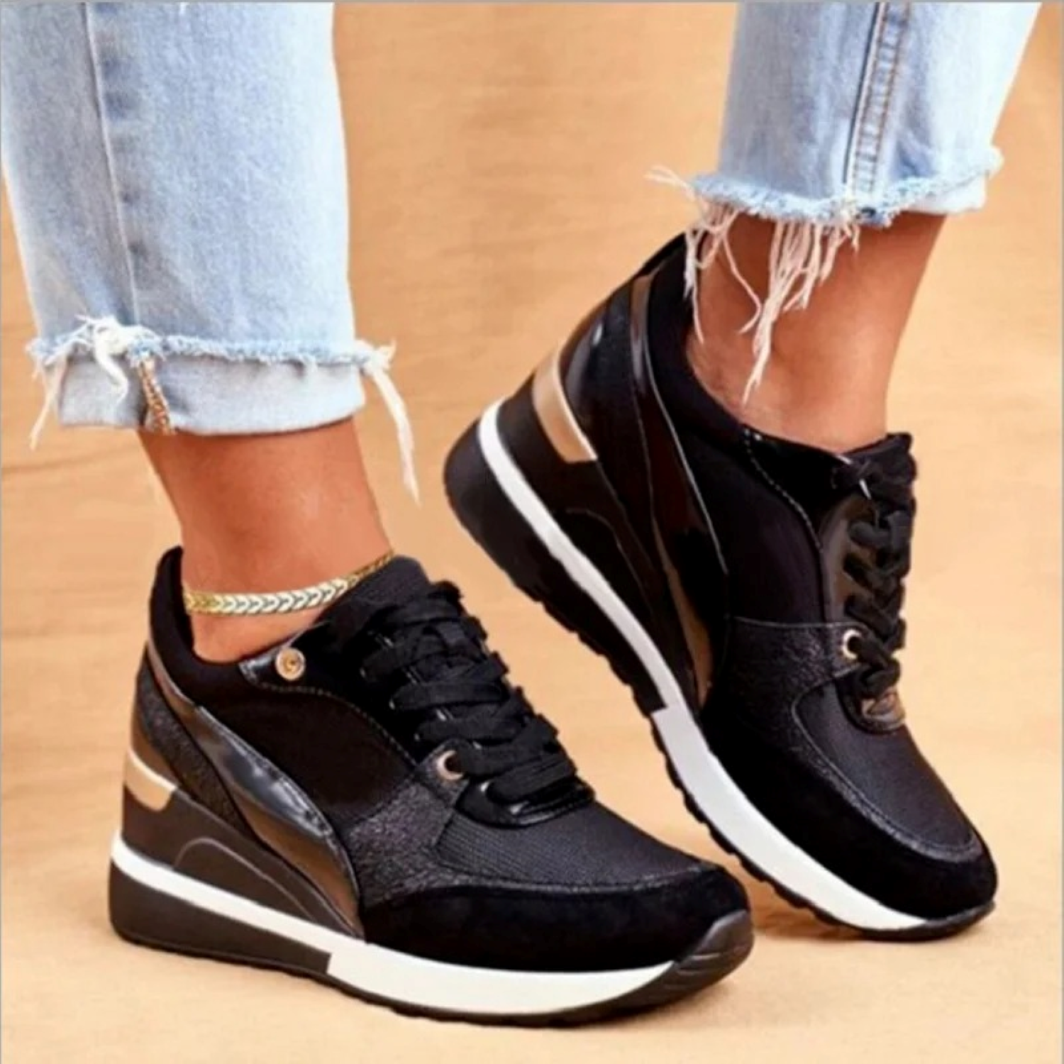 Ladies' Shoes with Ergonomic Footbed Sneakers