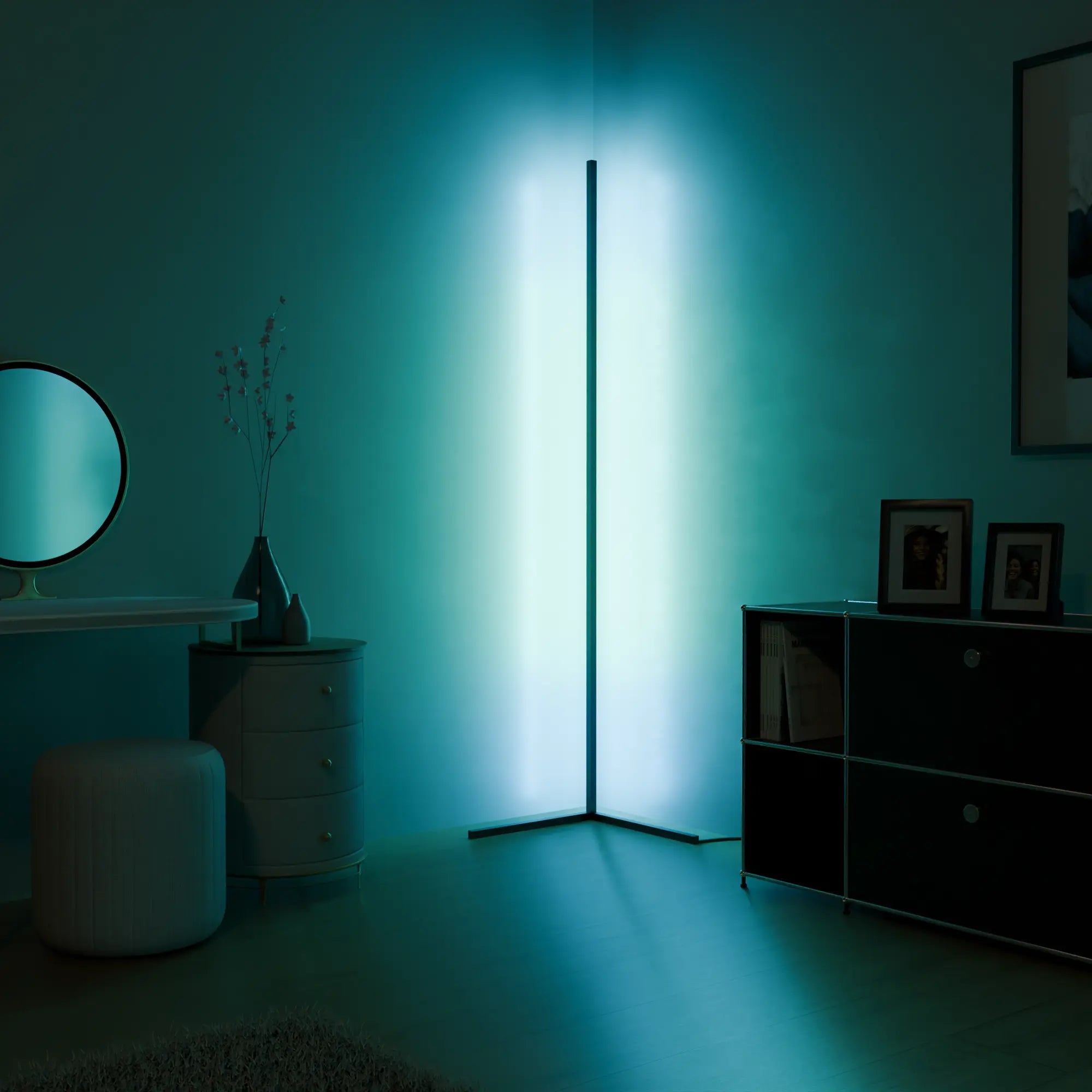Luna Floor Lamp - Modern Lamp for Stylish Interiors