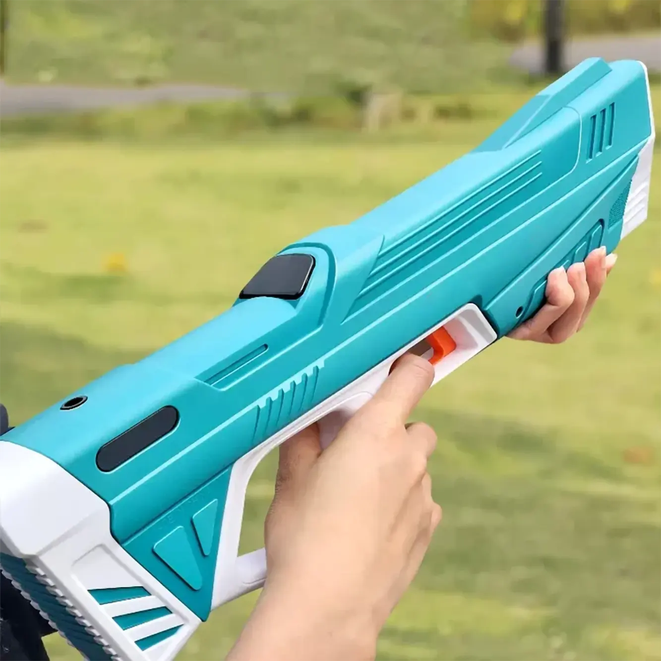 Electric Water Gun with Rechargeable Battery – for Powerful Water Jets & Long-Lasting Fun