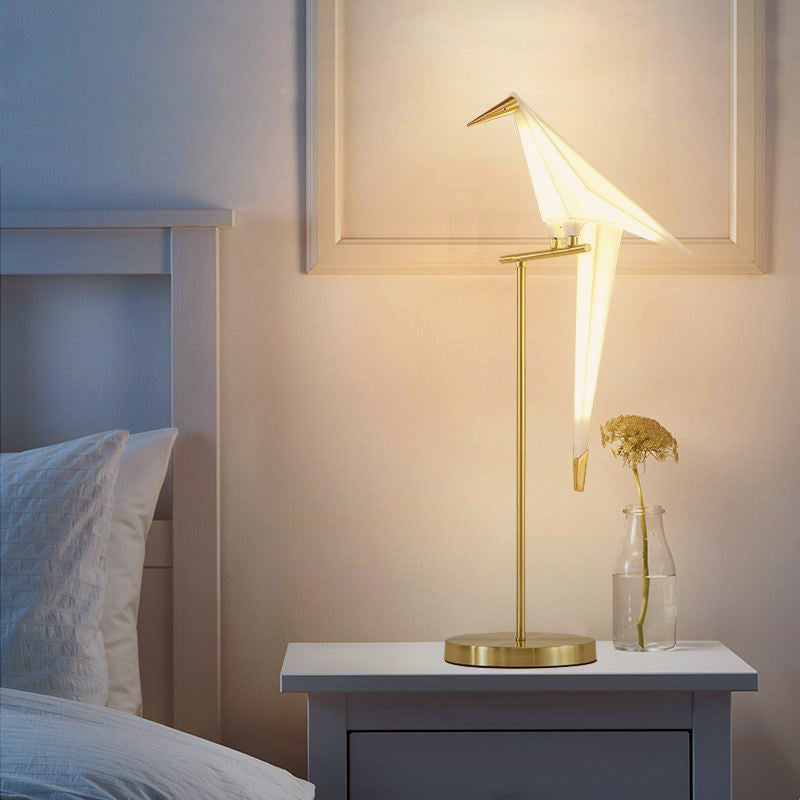 Origami Birdy Table Lamp – Ambient Warm Light and Modern Wing Design