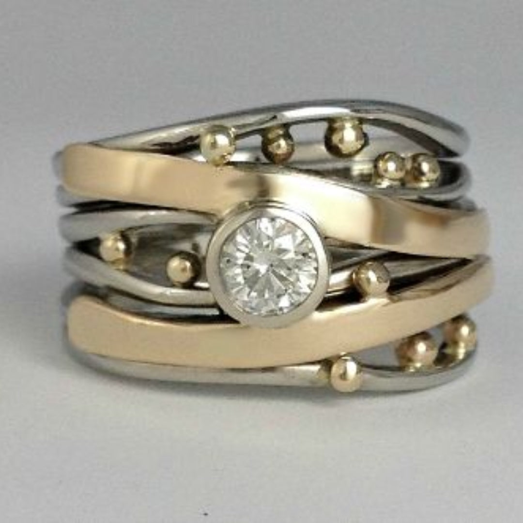 Vintage Gold Ring with Set Zirconia - Ameline