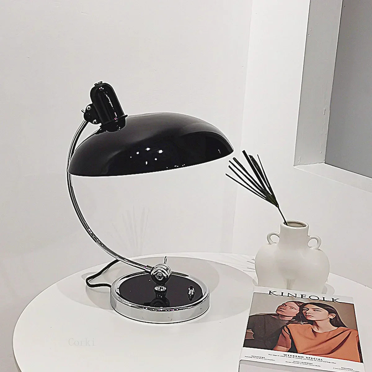 Retro Elegance Table Lamp - Create a Cosy Atmosphere