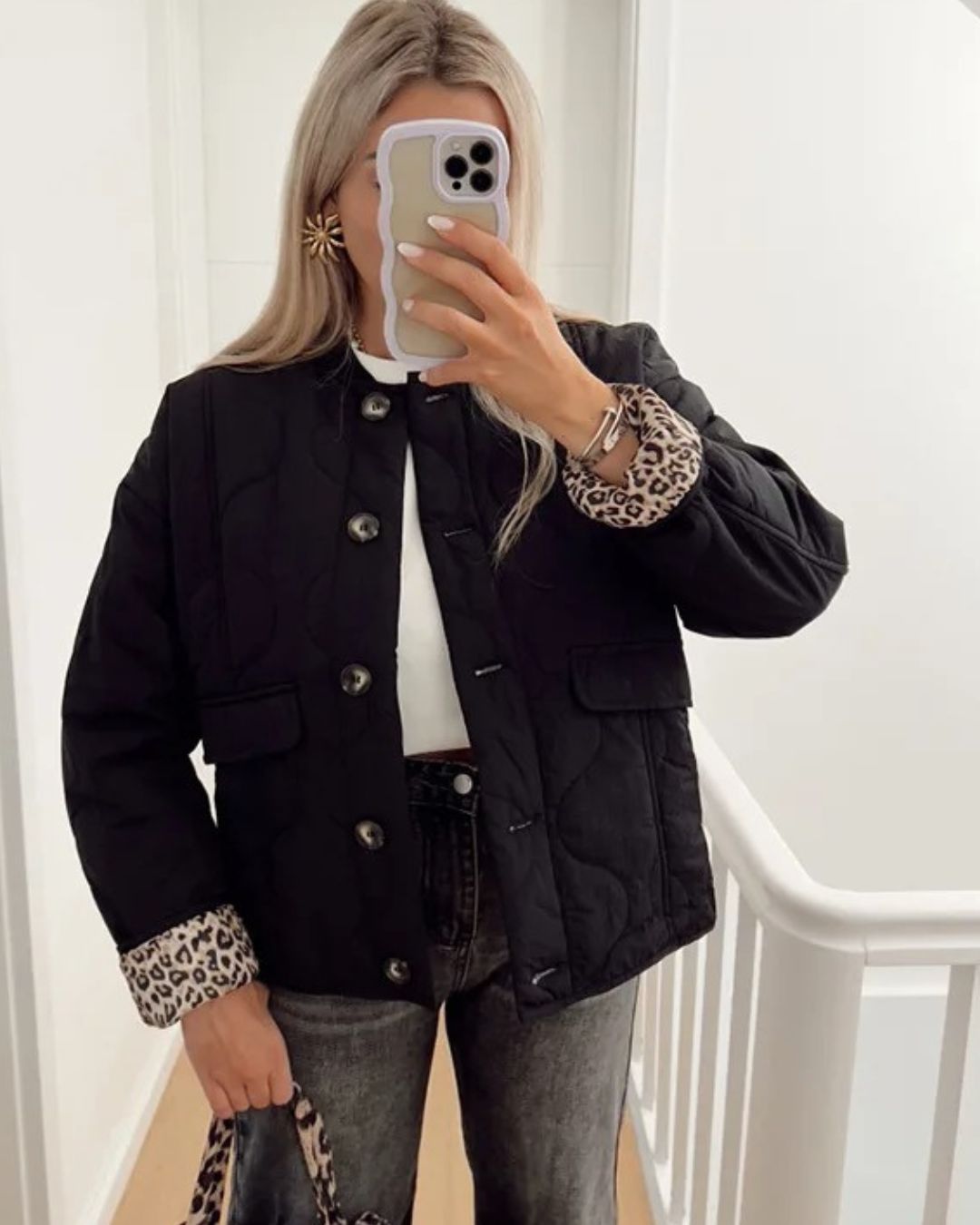 Stylish Jacket with Trendy Leopard Print