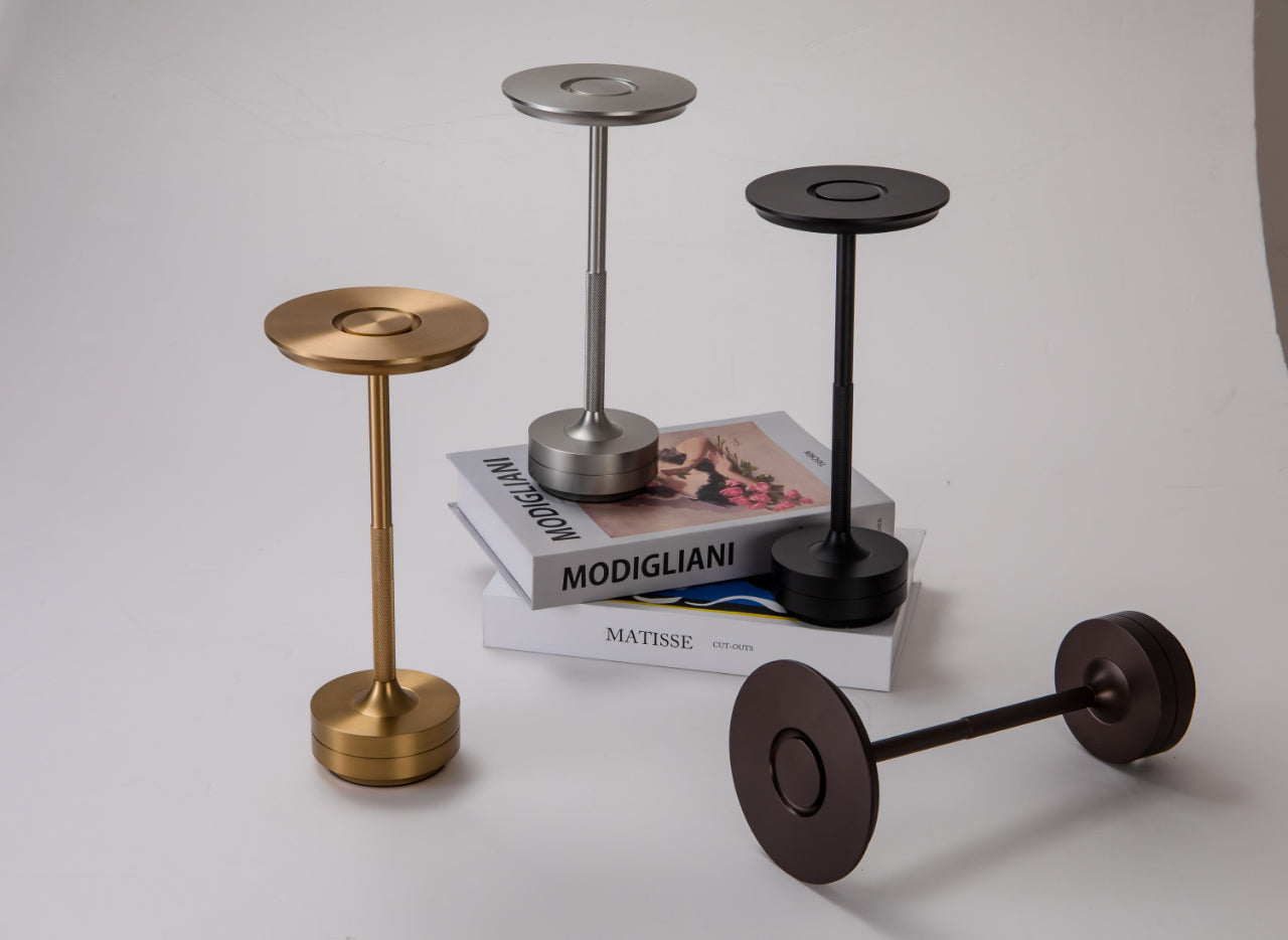 ClarityGlow Luxury Edition | Wireless LED Table Lamp