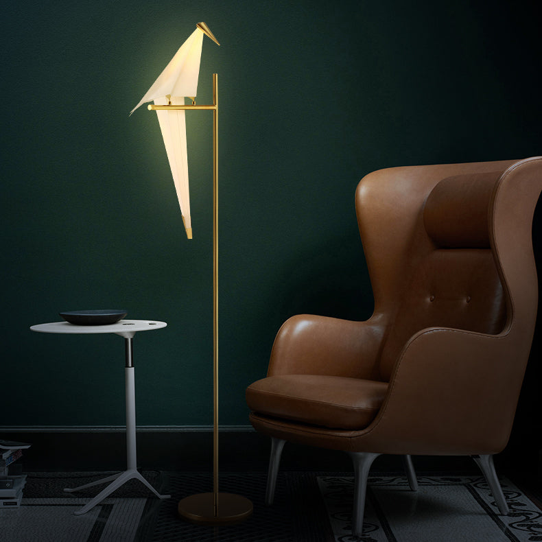 Origami Birdy Table Lamp – Ambient Warm Light and Modern Wing Design