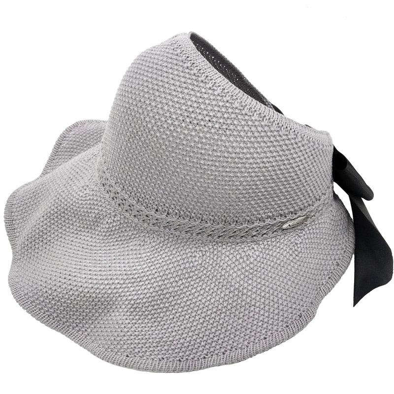 Trendy Summer Straw Hat with Ponytail Opening - SonnenSchwung