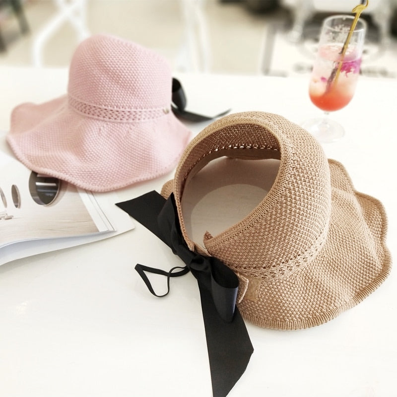 Trendy Summer Straw Hat with Ponytail Opening - SonnenSchwung