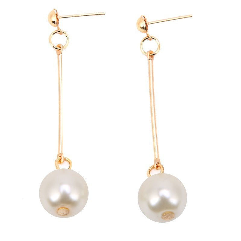 Pearl Drop Earrings in Luxurious Design – Selena
