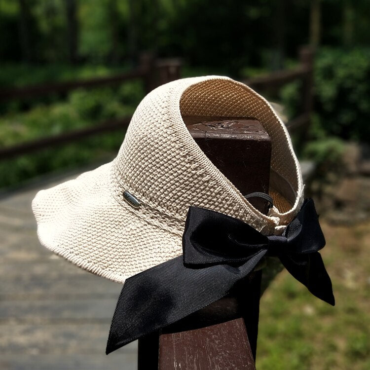 Trendy Summer Straw Hat with Ponytail Opening - SonnenSchwung