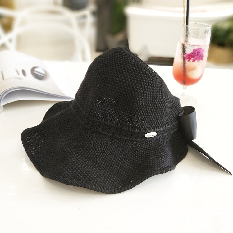 Trendy Summer Straw Hat with Ponytail Opening - SonnenSchwung