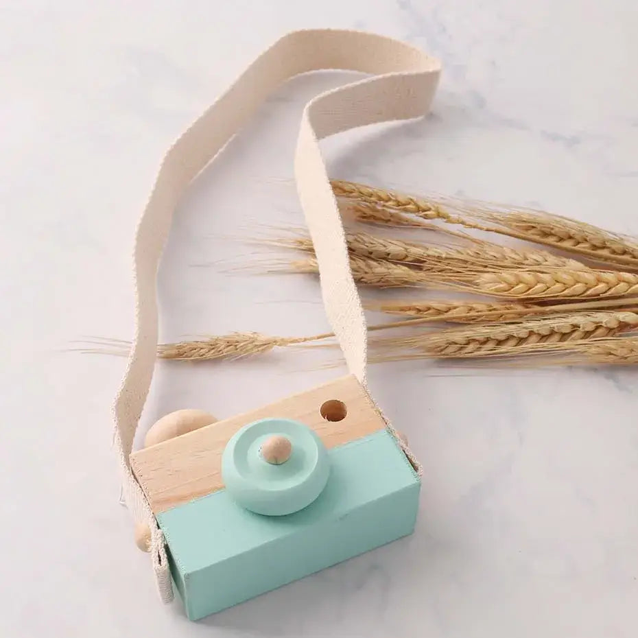 Creative Wooden Camera – For the Little Explorer