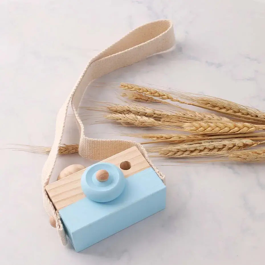 Creative Wooden Camera – For the Little Explorer