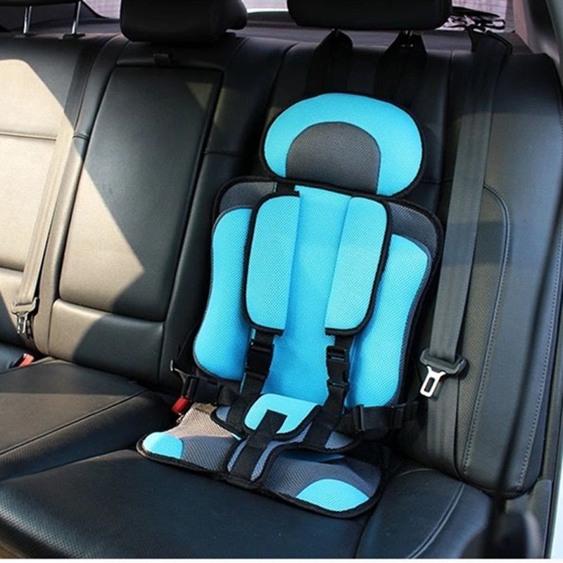 ReisComfort Child Car Seat - Safe and Supportive for Little Ones