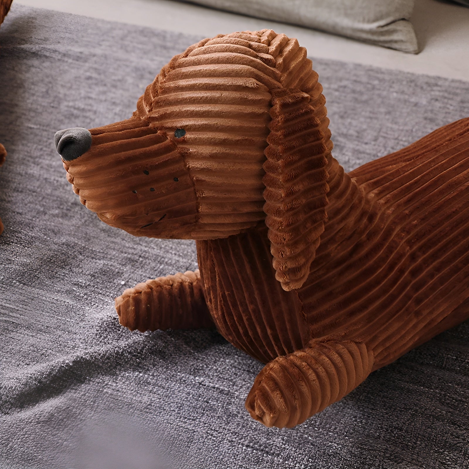 Plush Ergonomic Dachshund Cushion – DaxiRest