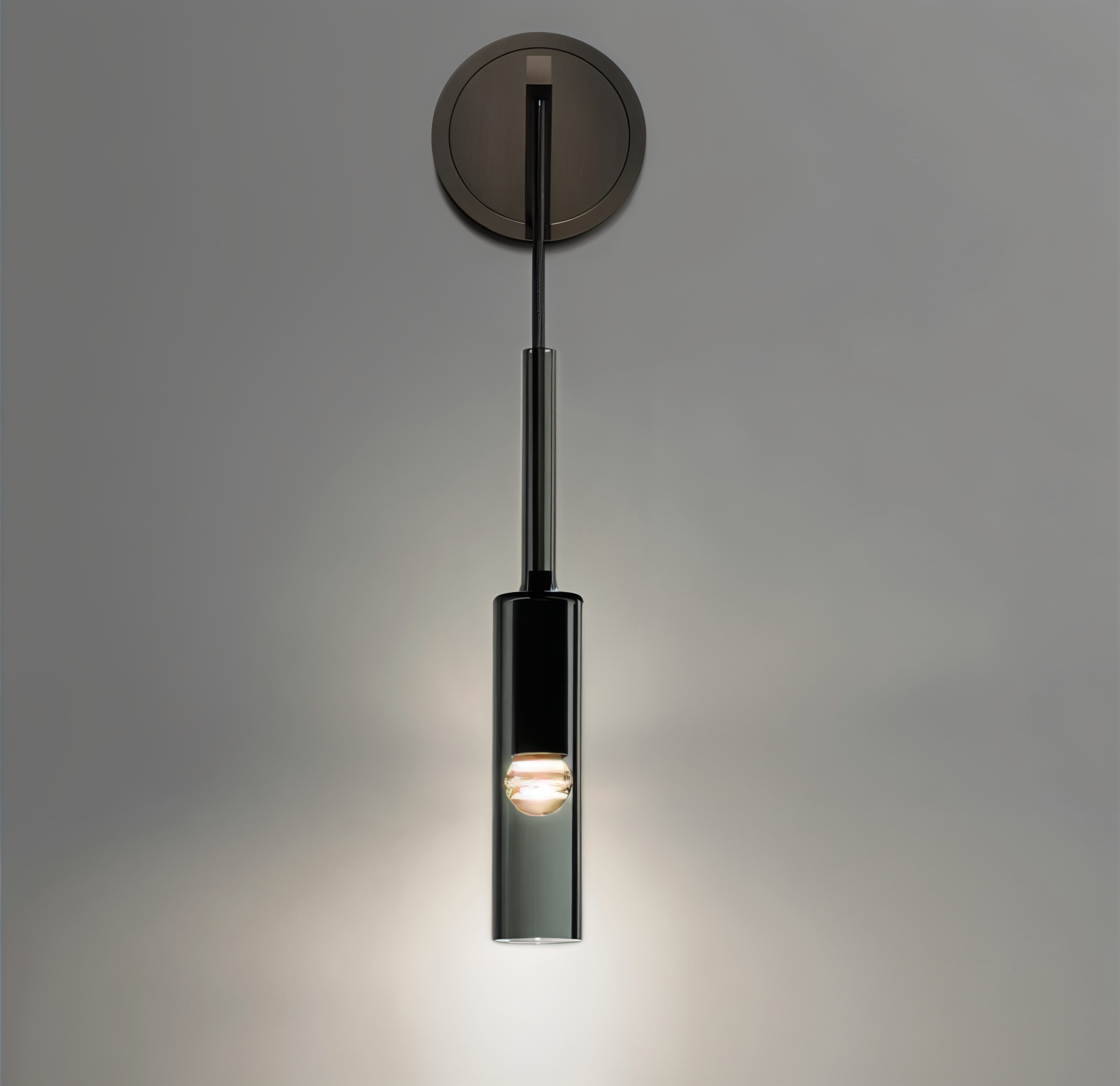 Minimal Wall Light with Smoke Glass – Orvane