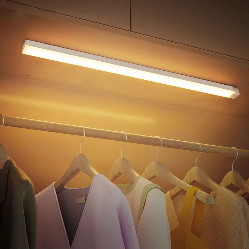 Wireless LED Lamp with Motion Sensor - SmartGlow