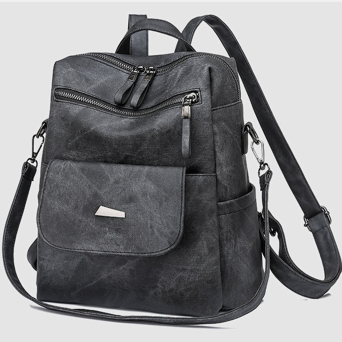 Modern Minimalist Backpack – For the Style-Conscious Explorer