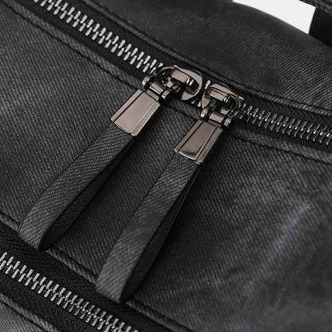 Modern Minimalist Backpack – For the Style-Conscious Explorer