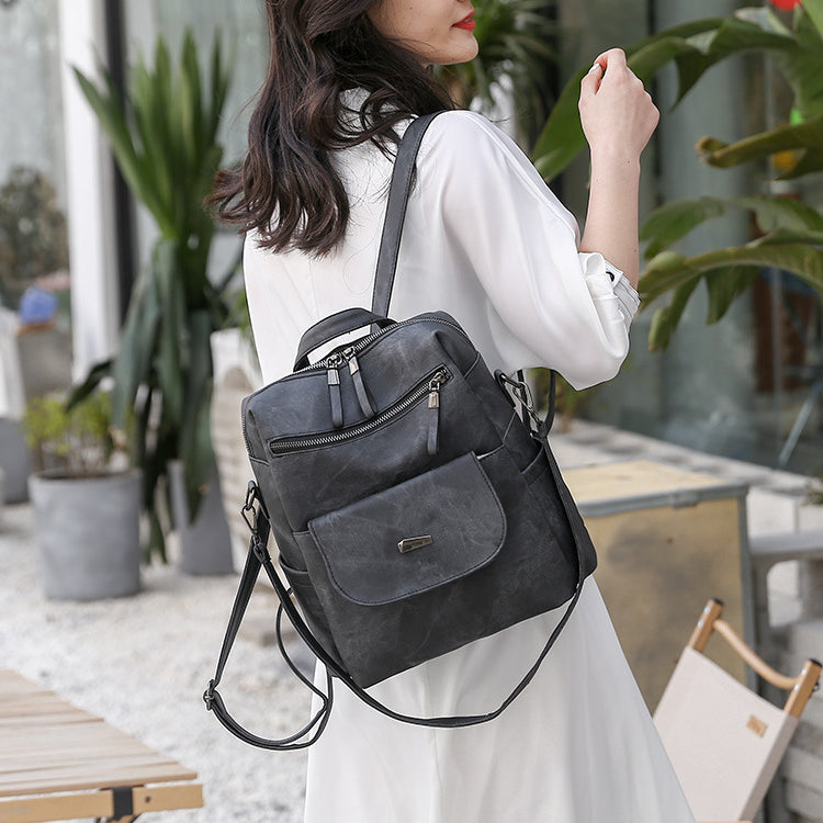 Modern Minimalist Backpack – For the Style-Conscious Explorer