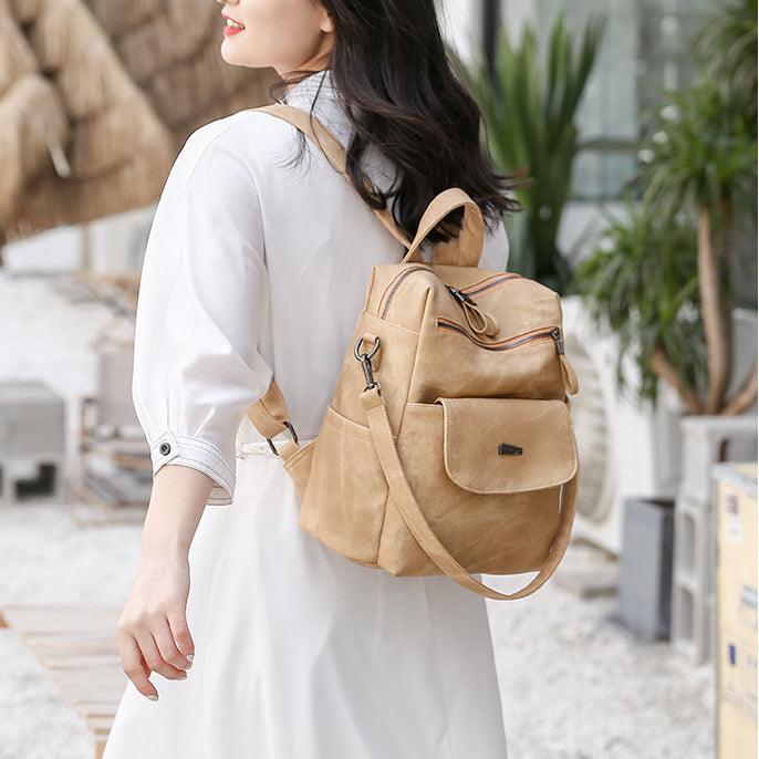Modern Minimalist Backpack – For the Style-Conscious Explorer