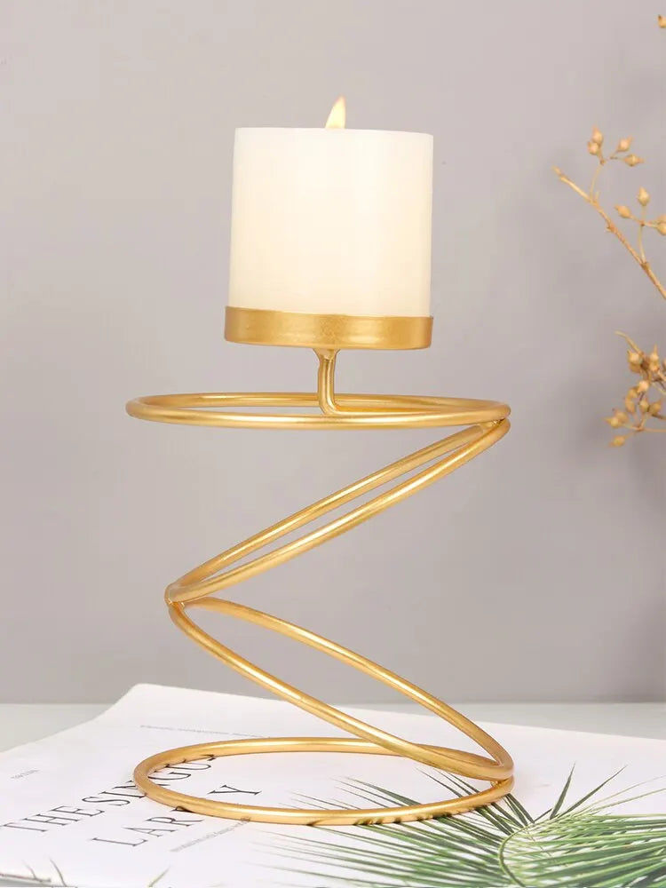 Elegant Spiral Candle Holder – For a Cosy and Stylish Home