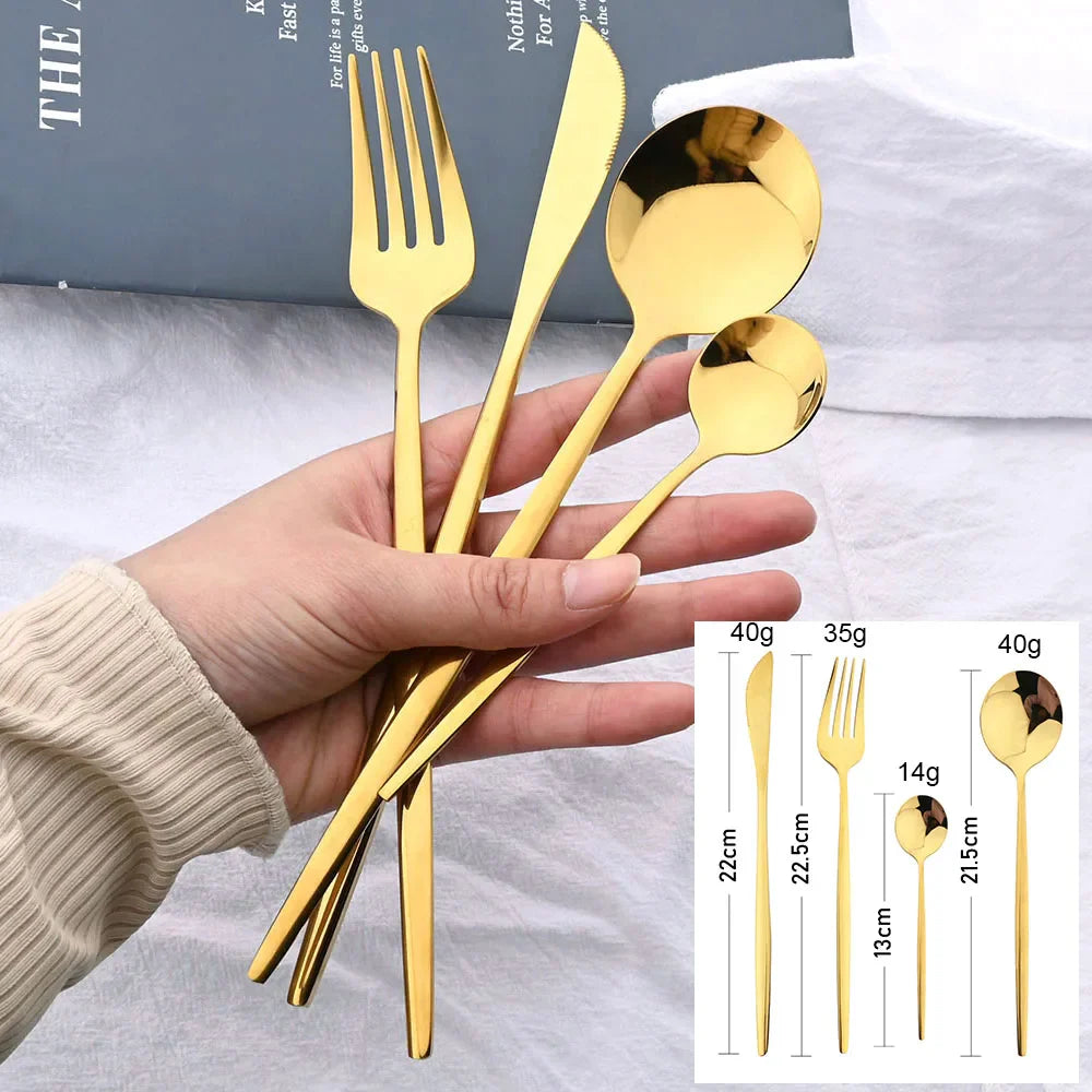 Golden Luxury Cutlery Set - For an Elegant Table Setting