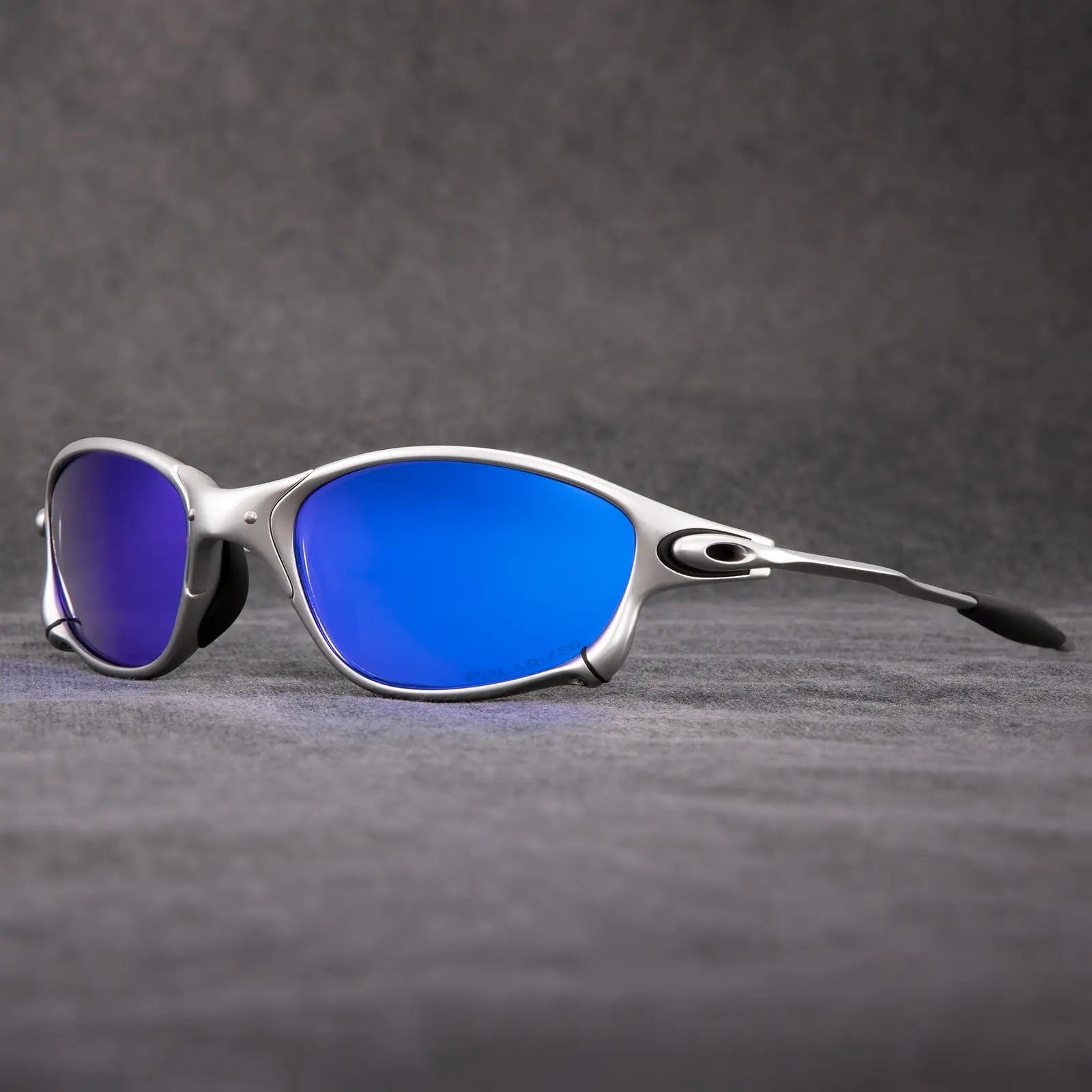 Trail Valley Sunglasses - Black / Polarized