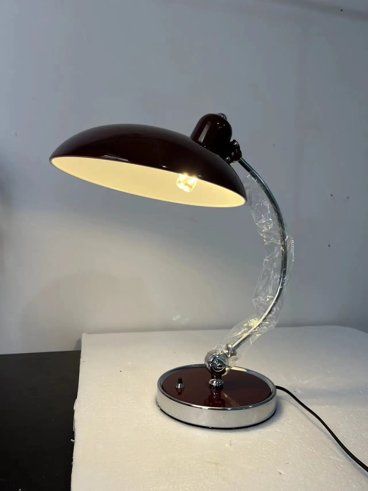 Retro Elegance Table Lamp - Create a Cosy Atmosphere