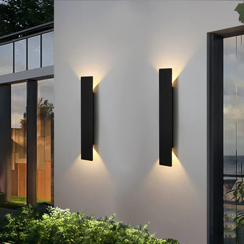 AquaLine LED Outdoor Wall Lamp – Sleek Design with Weather-Resistant Housing