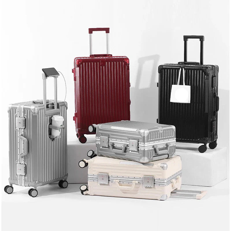 Hard-shell suitcase with aluminium frame – Tallinn