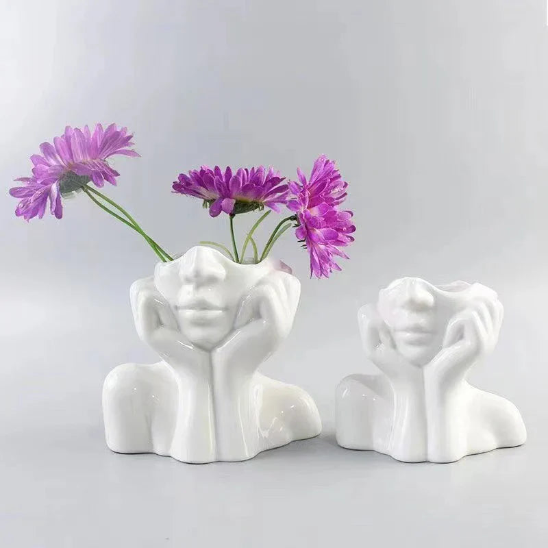 Abstract Face Vase – Unique Design for Stylish Interior Decoration