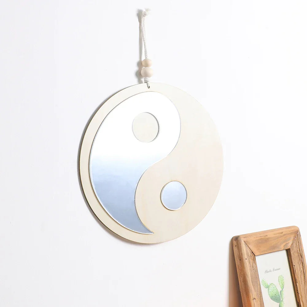 Yin-Yang Wall Decoration – Harmony and Balance in Your Home