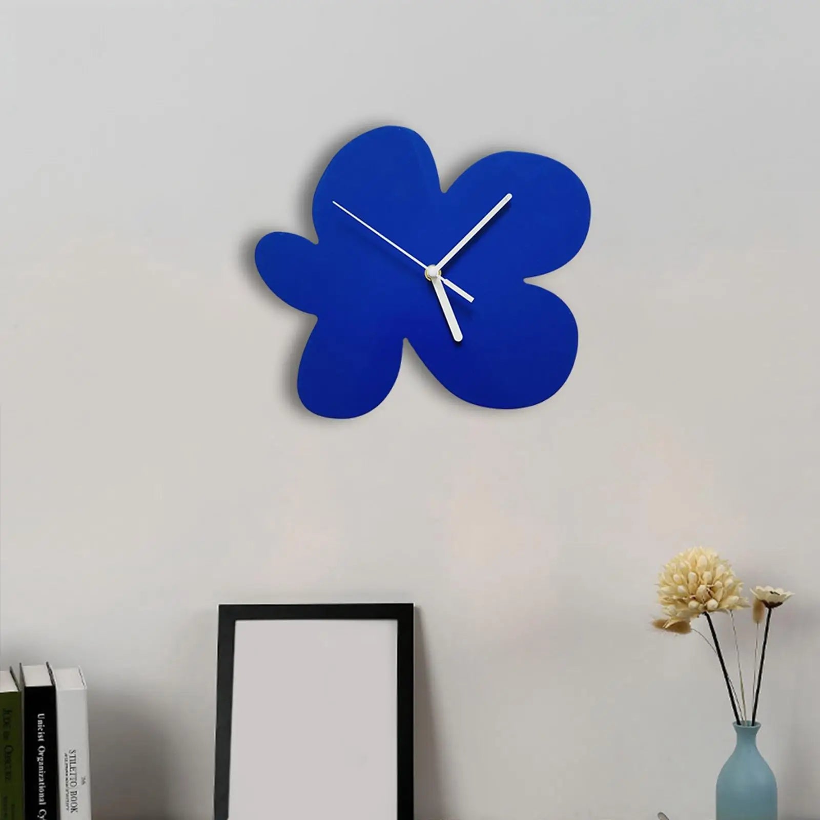 Flower-Shaped Wall Clock - Modern Home Decoration