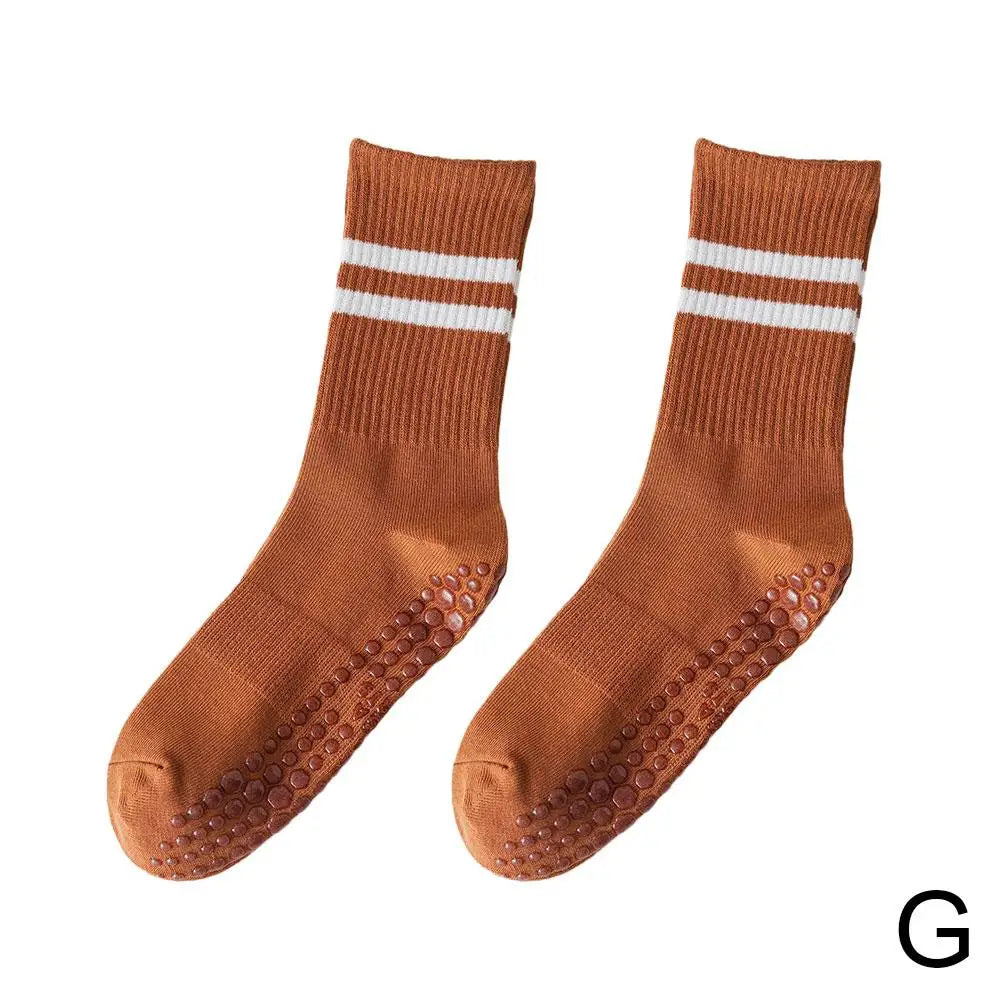 Anti-Slip Mid-Tube Sports Socks for Fitness and Yoga - GripFit
