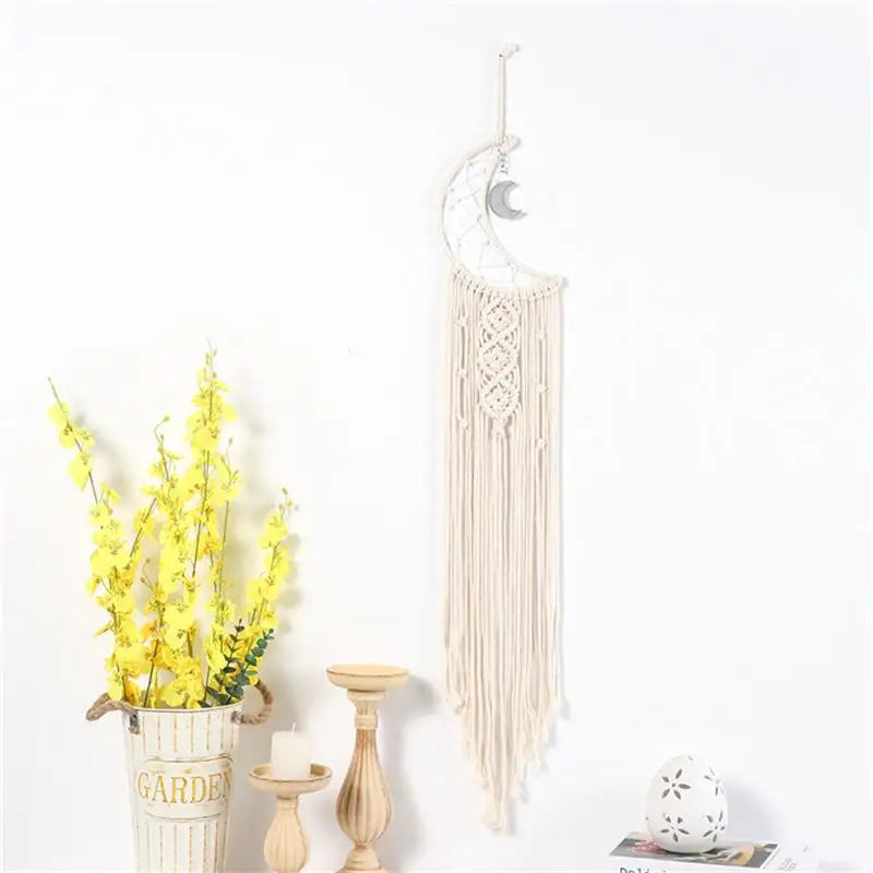 Lunar Macramé Dreamcatcher – Mystical Atmosphere and Handmade