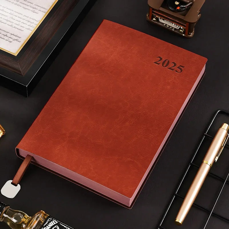 A4 Soft Leather Planner 2025/2026 | Diary | Notebook with Year Calendar and Efficient Planning
