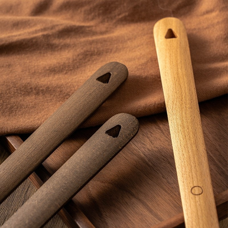 Wooden Long Handle Magnetic Shoe Horn