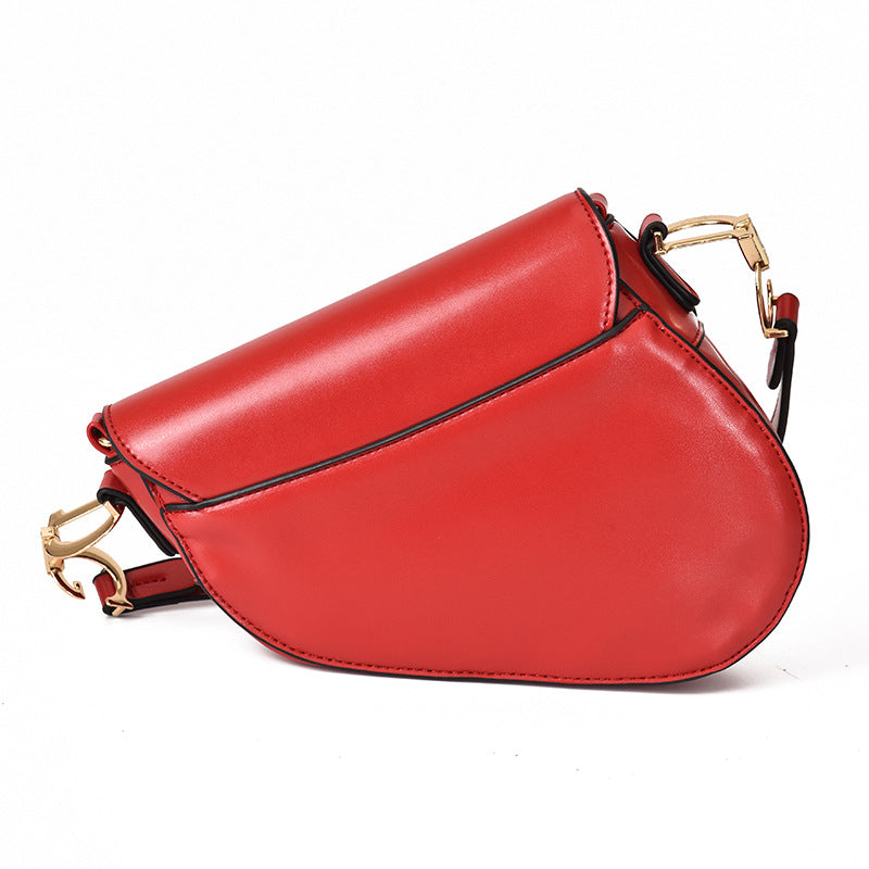Sandsberg - luxurious women's shoulder bag - exclusive PU leather saddle bag