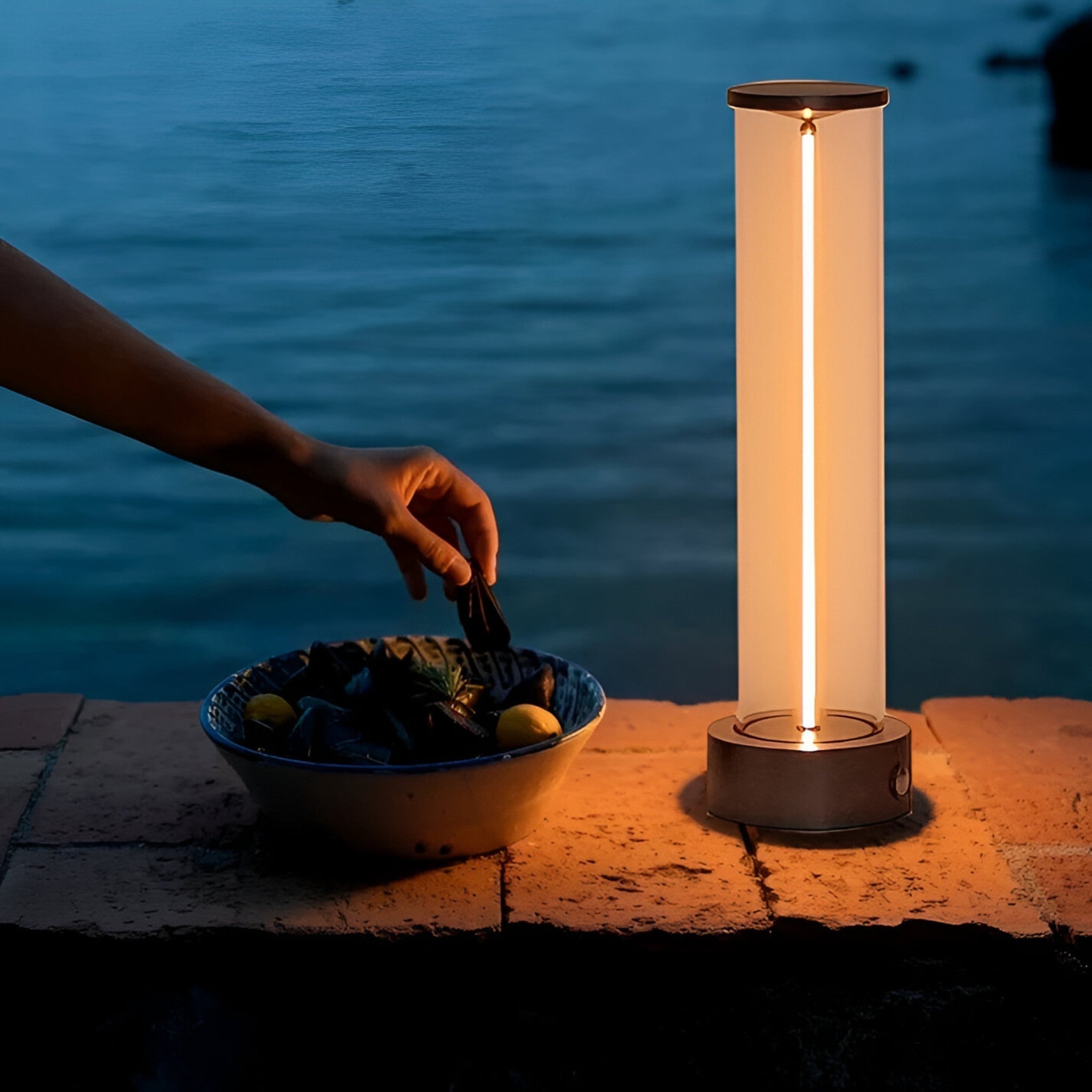 Lightsaber Table Lamp with Adjustable Brightness – Kyra