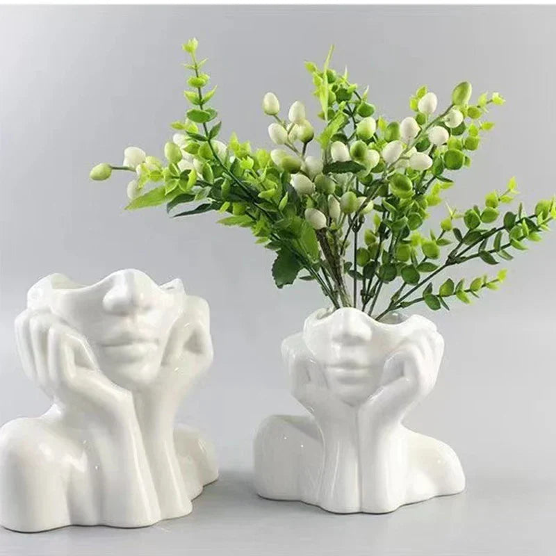 Abstract Face Vase – Unique Design for Stylish Interior Decoration