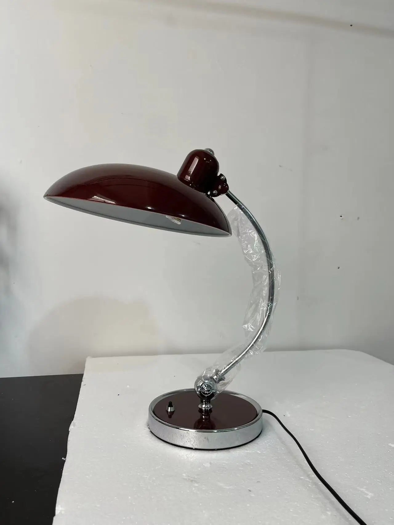 Retro Elegance Table Lamp - Create a Cosy Atmosphere