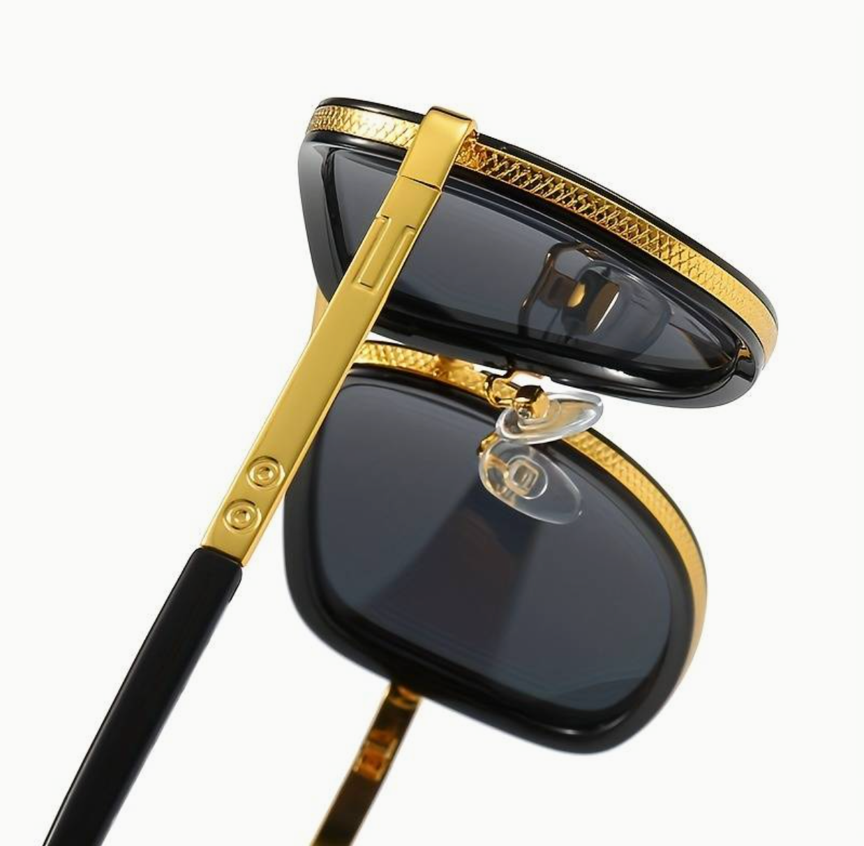 Stylish Unisex Sunglasses with Elegant Finish – SunEdge Flair