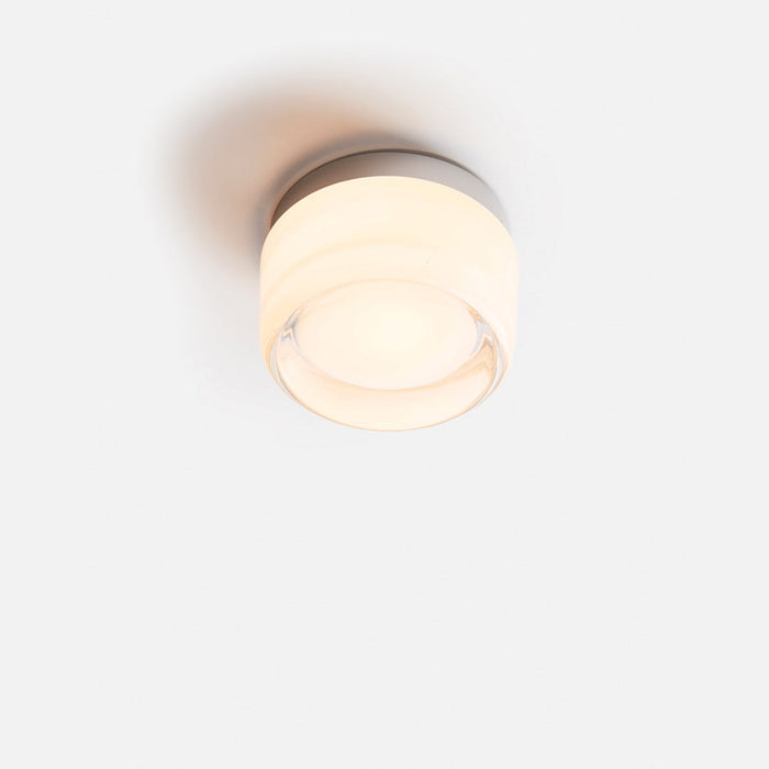 LumoCurve - Modern Wall Lamp with Soft Light