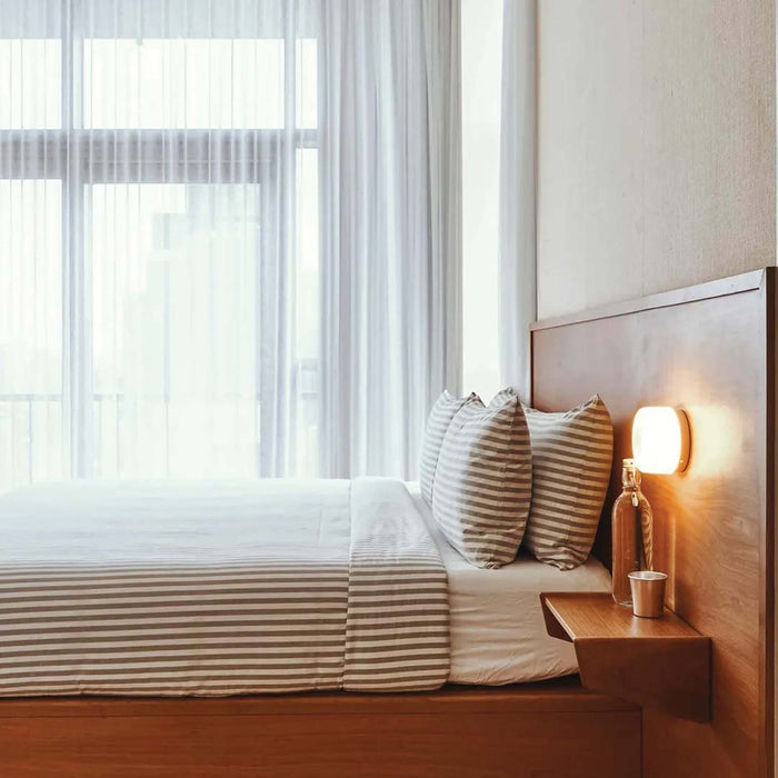 LumoCurve - Modern Wall Lamp with Soft Light