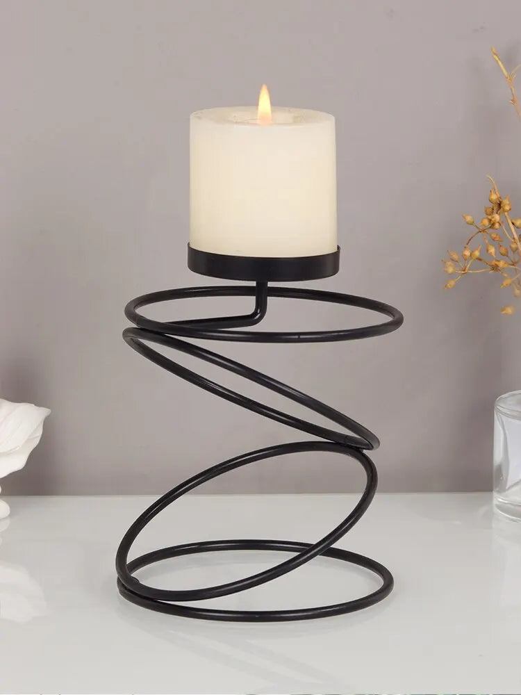 Elegant Spiral Candle Holder – For a Cosy and Stylish Home