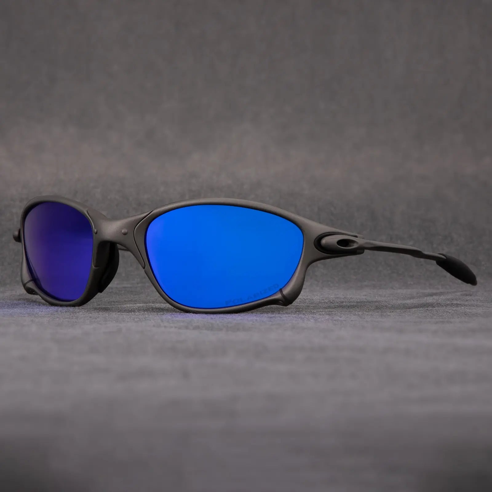 Trail Valley Sunglasses - Black / Polarized